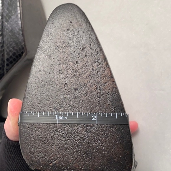 Yves Saint Laurent black snakeskin platform pumps - Picture 14 of 14